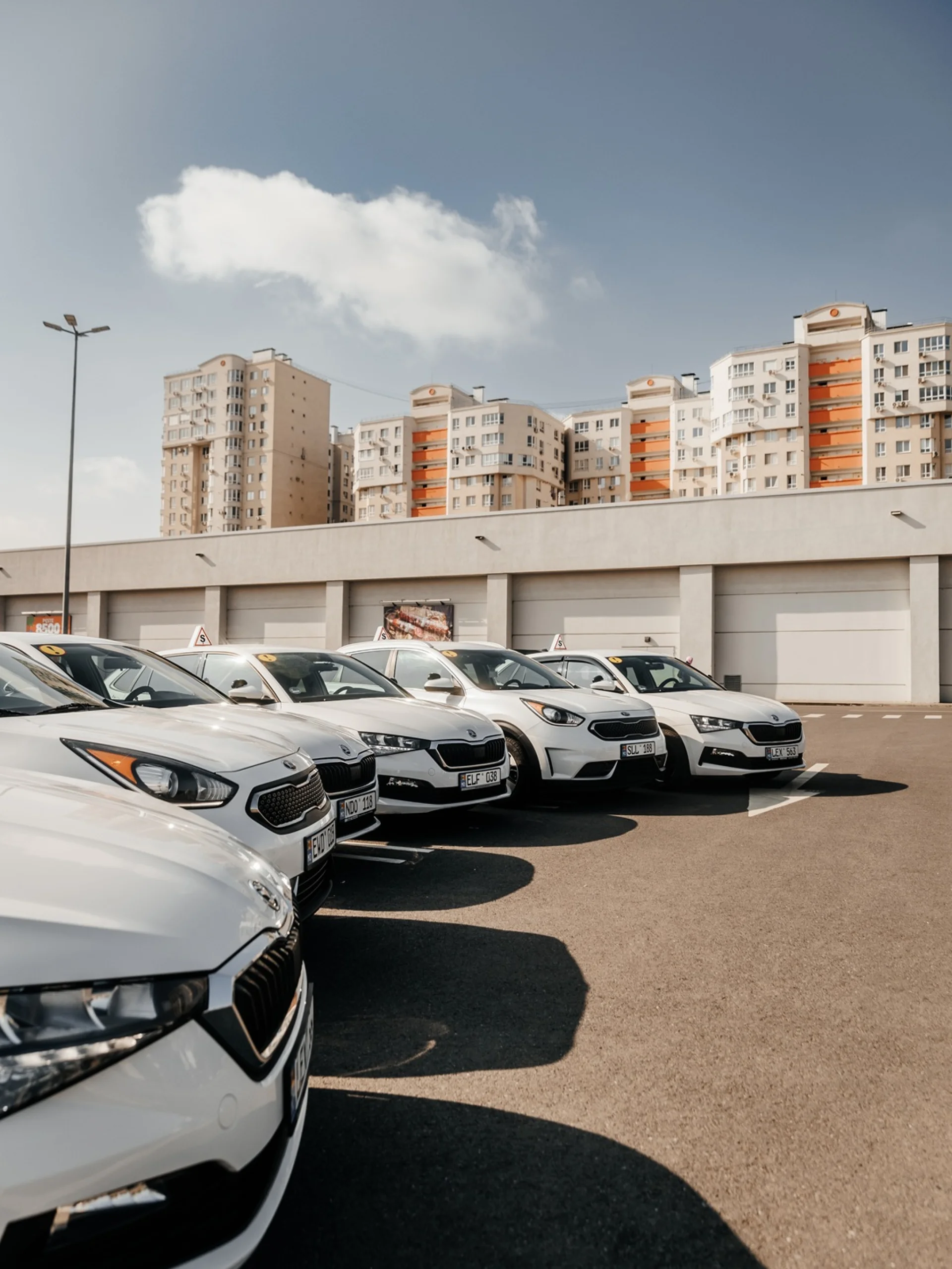 Cât costă cursurile auto pentru categoria B în total?